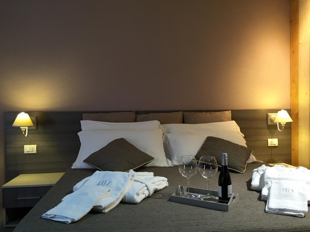 Al Borgo Aparthotel Sarzana Ruang foto
